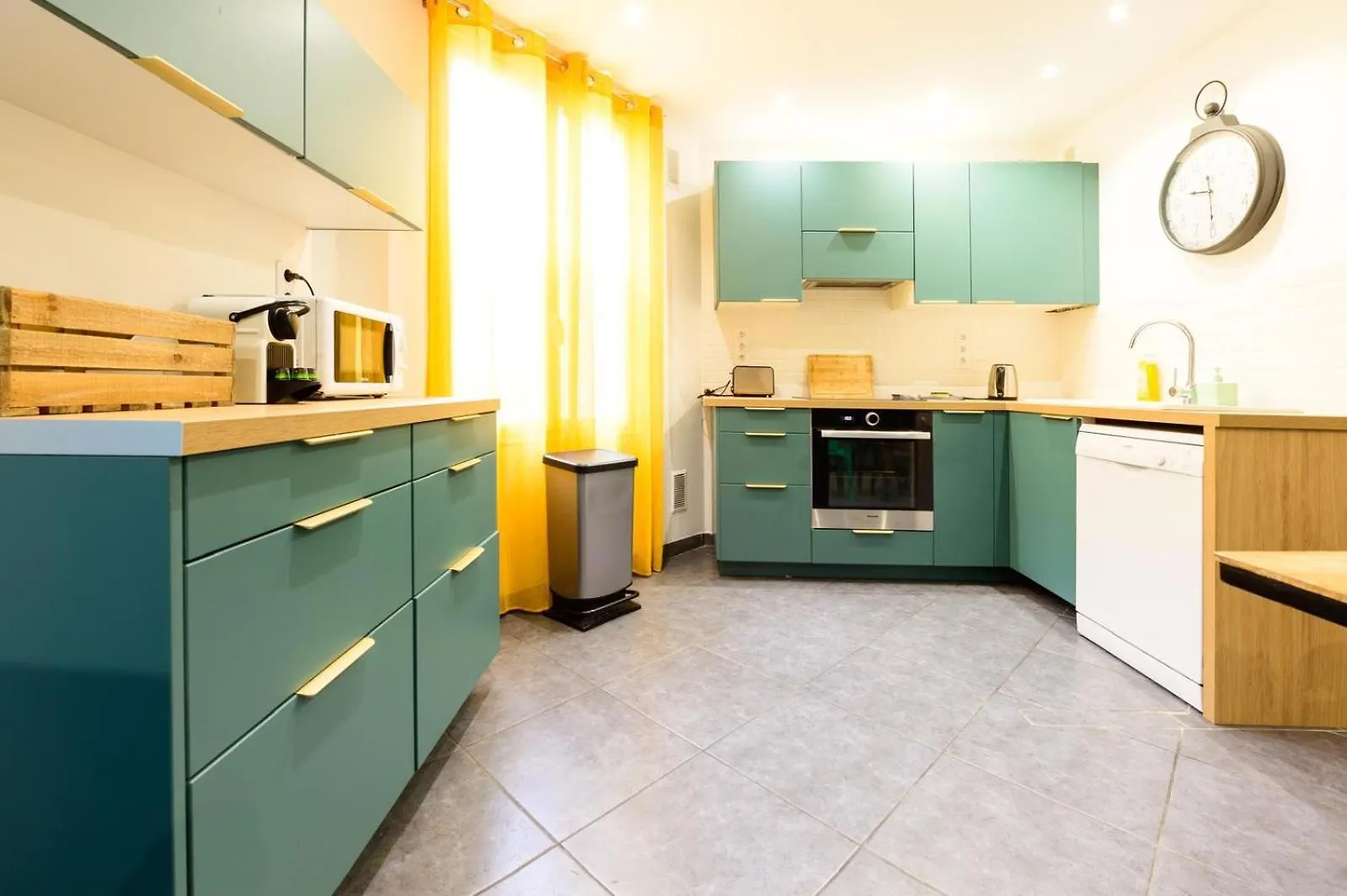 Appartement Le Color Vienne Centre  Vienne (Isere)